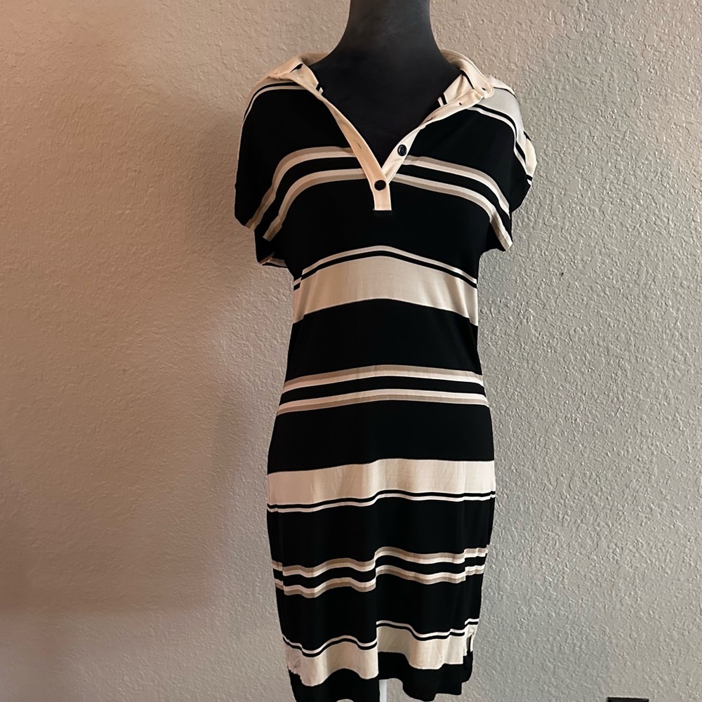 Moncler Midi Dress – Black/White with Gold Stripe Detailing
Size Small